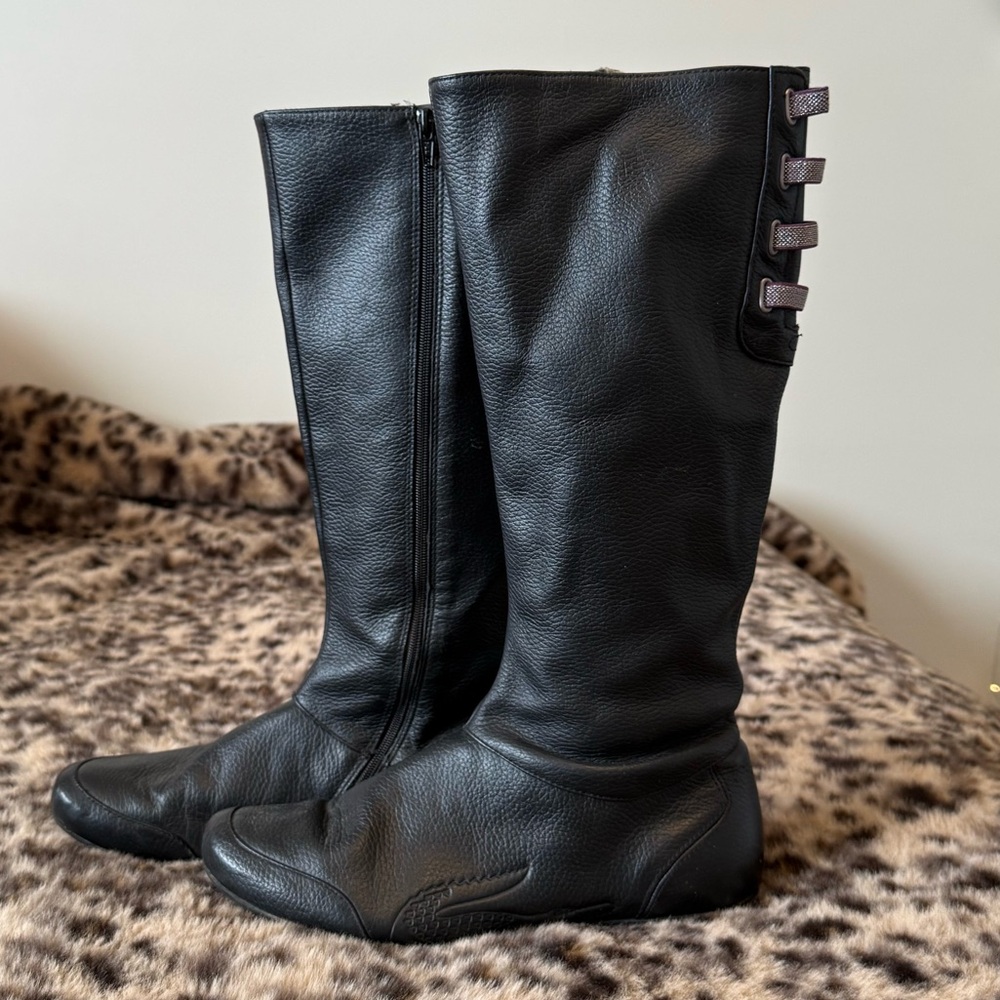 Lacoste Isanti Black and Purple Leather Stretch Back Biker Boots